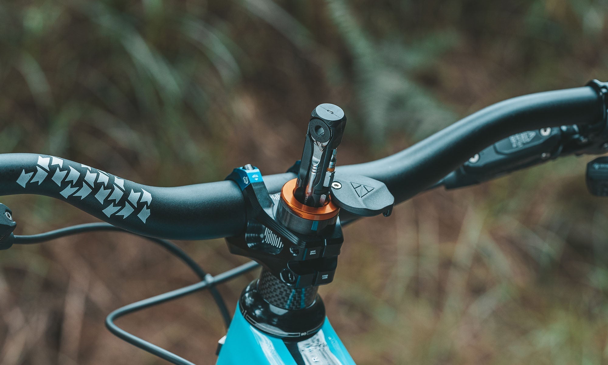 Granite Stash Series : Hidden Tools Inside Your Fork Steerer - Granite Design